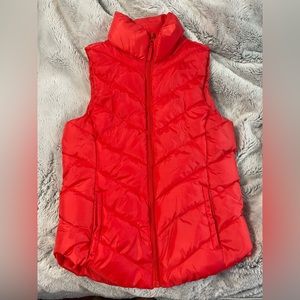 Woman’s XS red puffer vest
